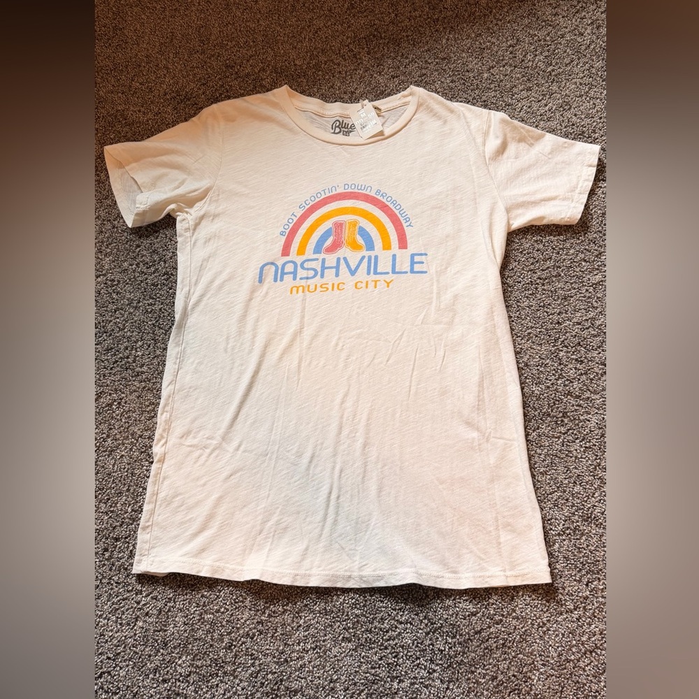 NWT - Nashville Music City Womens Tee